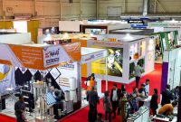 نمایشگاهای پرتکرار نفت و گاز و پتروشیمی چه مشکلی از کشور رفع می کند؟/ ریخت و پاش نجومی و حیف و میل بیت المل