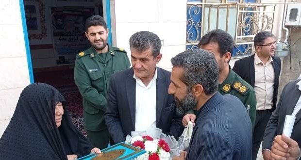 تاکید فرماندار بهمئی بر رفع مشکلات جانبازان/شعبه بانک دی در بهمئی ایجاد شود