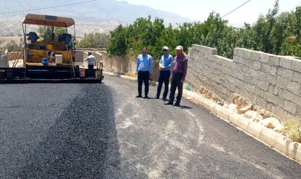 عملیلات اجرایی و پایان زیرسازی و آسفالت معابر روستای پات پات بخش سرآسیاب یوسفی بهمئی عملیلات اجرایی و پایان زیرسازی و آسفالت معابر روستای پات پات بخش سرآسیاب یوسفی بهمئی