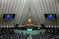 دفاتر شهرستانی نمایندگان مجلس را تعطیل کنید/توسعه دفاتر نمایندگان و شورای نگهبان  تحمیل هزینه های سنگین به بیت المال